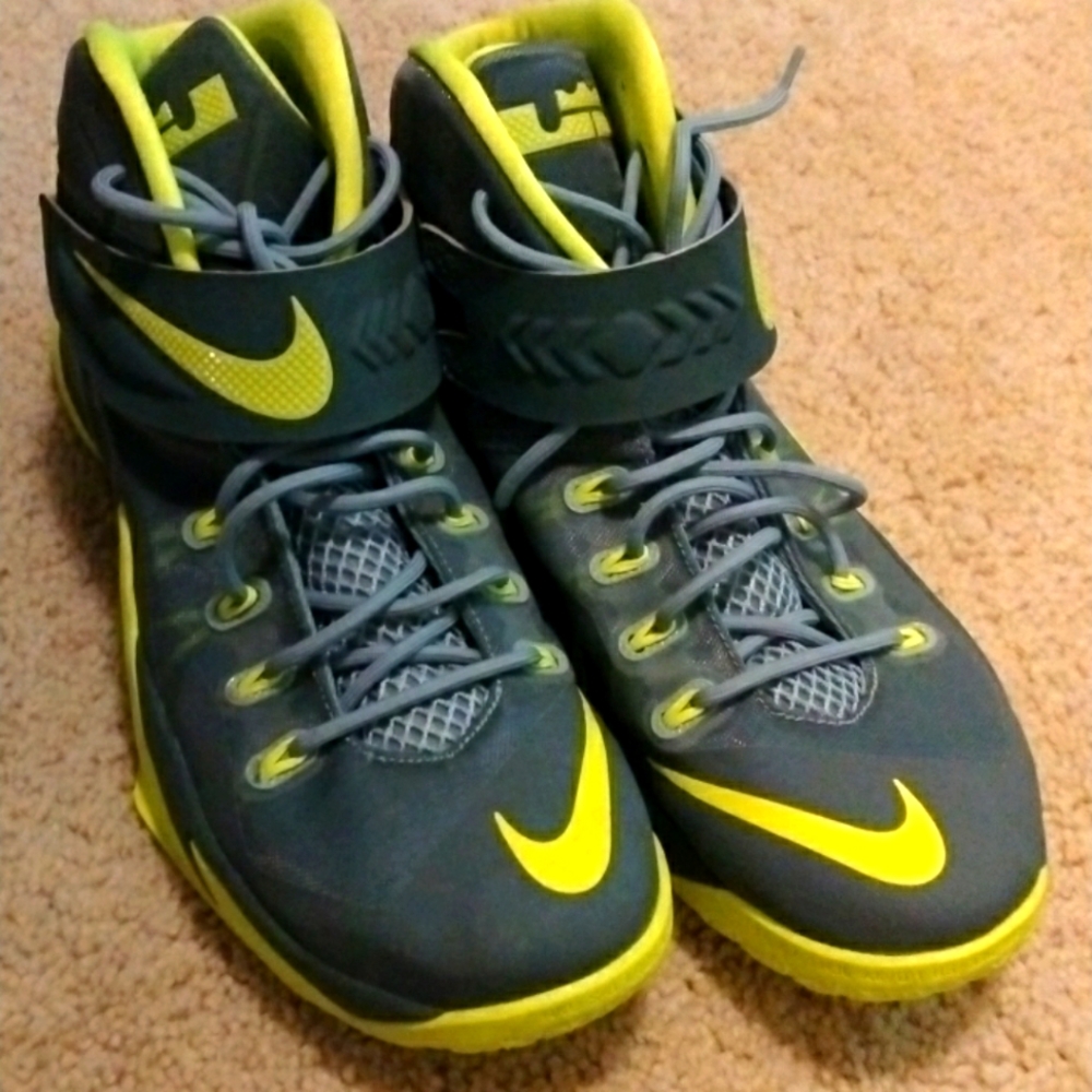 Lebron soldier VIII